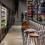 Moxy Oriente Hotel Lisboa