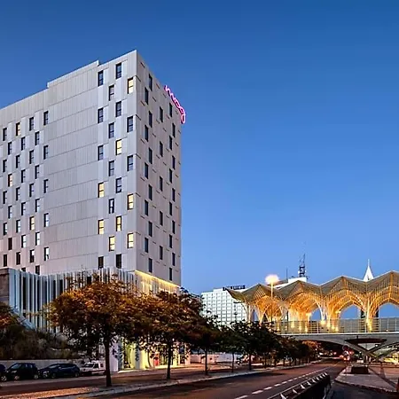 Hotel Moxy Oriente