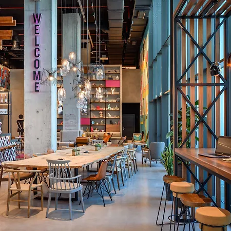 Moxy Oriente ליסבון